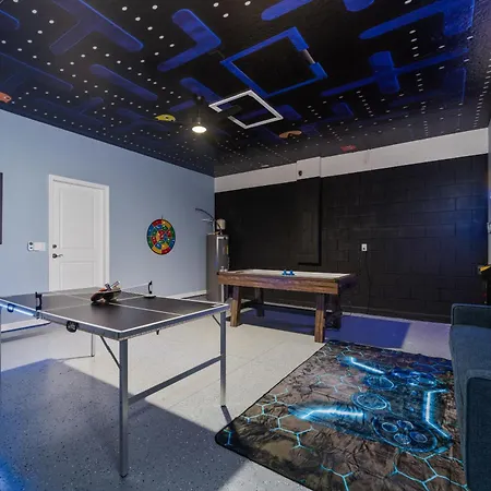 Incredible New 5Bd Home All Suites With Pool And Bbq Grill
